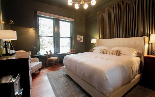 Luxury room