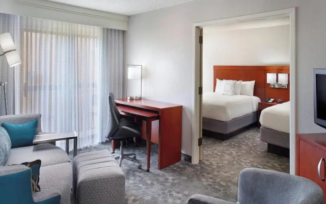 Quadruple Suite with balcony