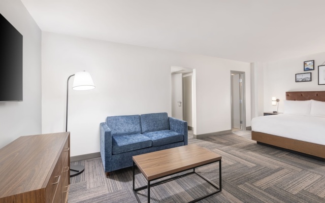 1 Bedroom Suite