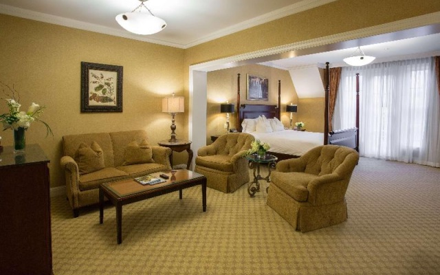 Standard Junior Suite