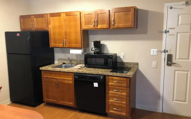 1 Bedroom Suite