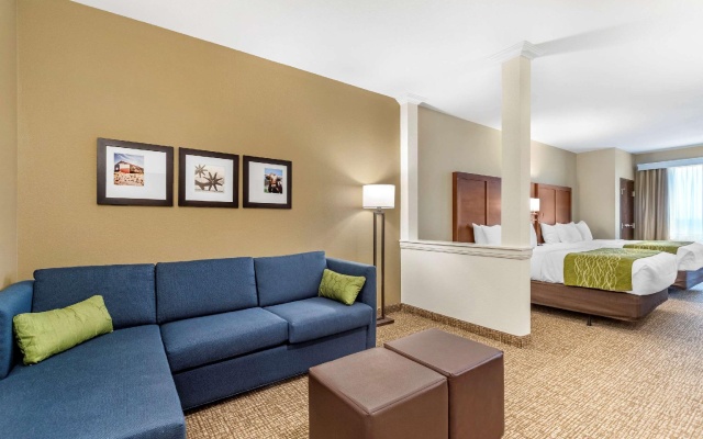Quadruple Suite