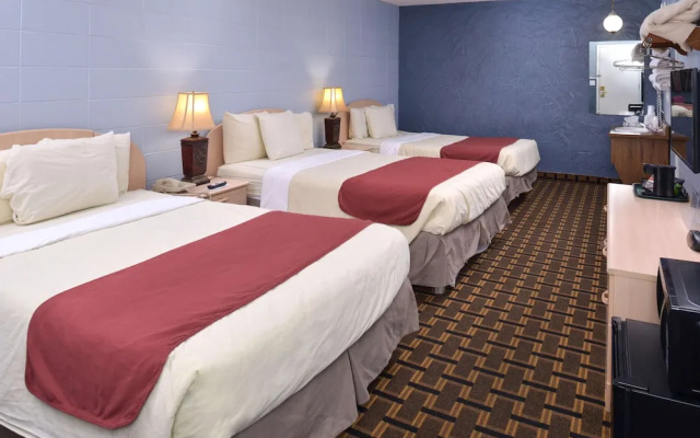 Standard Sextuple room with balcony