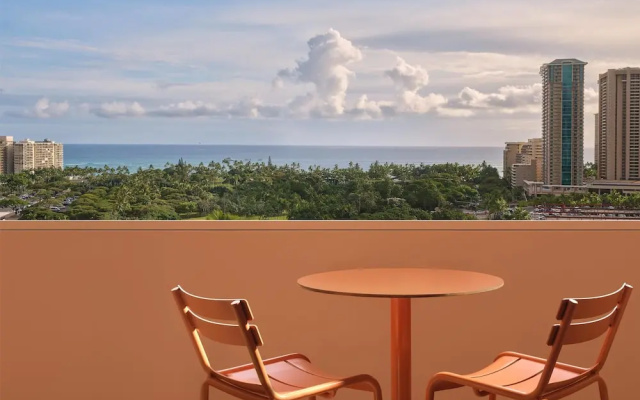 Standard Double room with partial ocean view