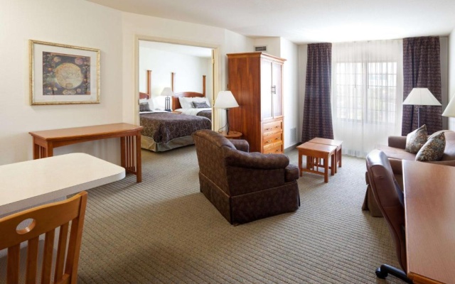 2 Bedrooms Suite