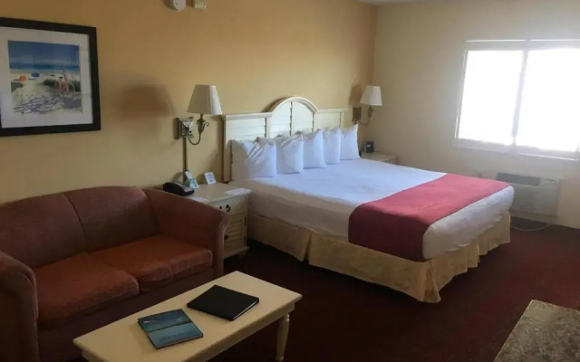 Standard room with partial view
