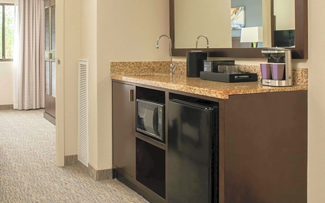 Standard Family Suite