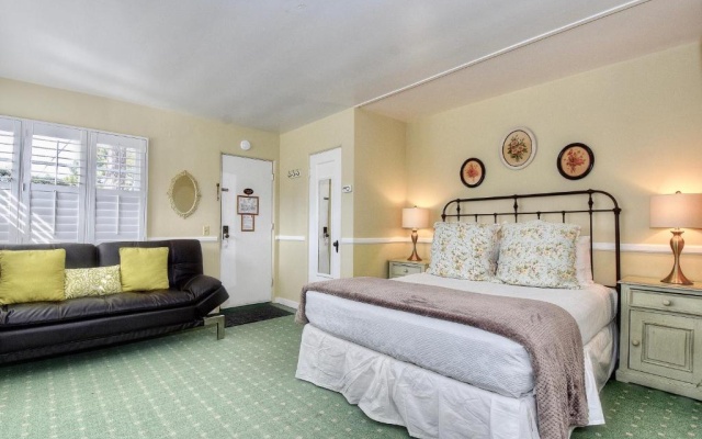 Executive Suite
