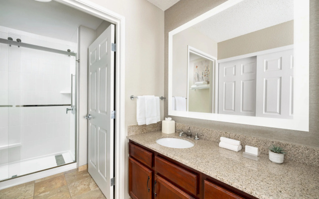 2 Bedrooms Quadruple Suite