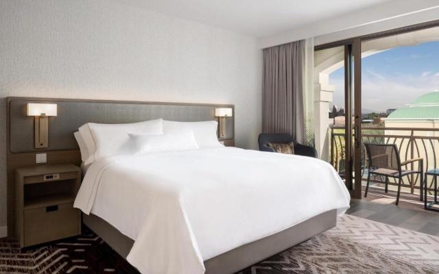 1 Bedroom Double Suite with balcony and with park view