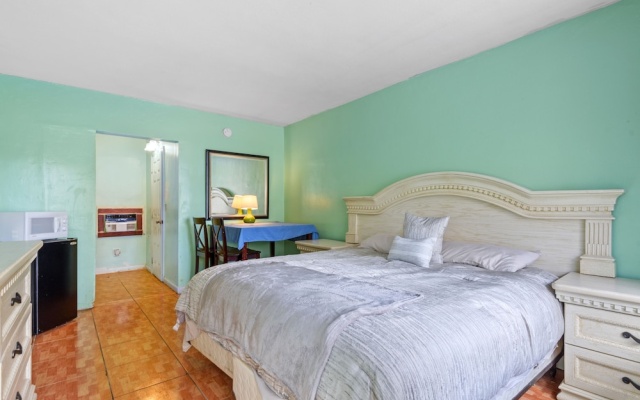 Grand room