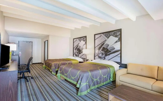 Deluxe Quadruple room