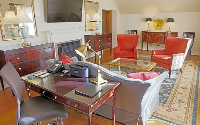 Twin Suite