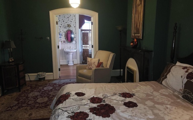Deluxe Double Basement room