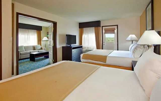 Deluxe Double Suite