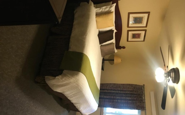 3 Bedrooms Apartment