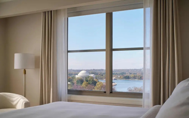 Ambassador Suite