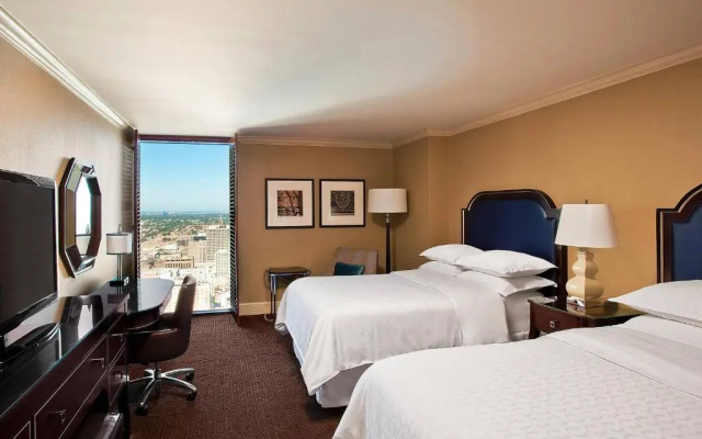 Deluxe Twin Guest room with city view
