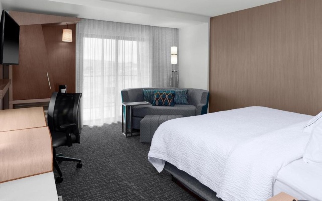 Standard room with balcony