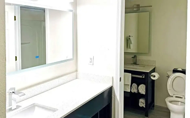 Double Suite