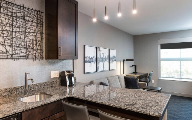 1 Bedroom Double Suite