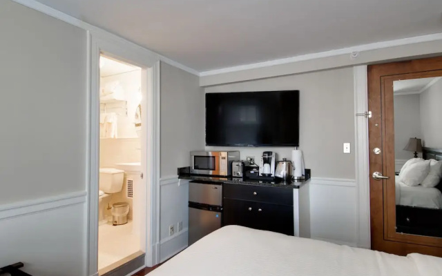 Economy room
