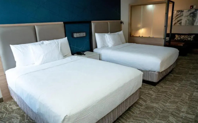 Standard Quadruple Suite