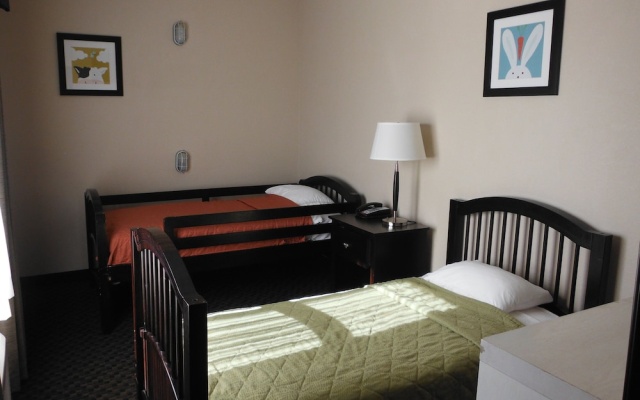 1 Bedroom Quadruple Suite