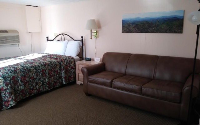 2 Bedrooms Cottage