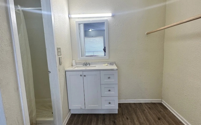 Comfort room