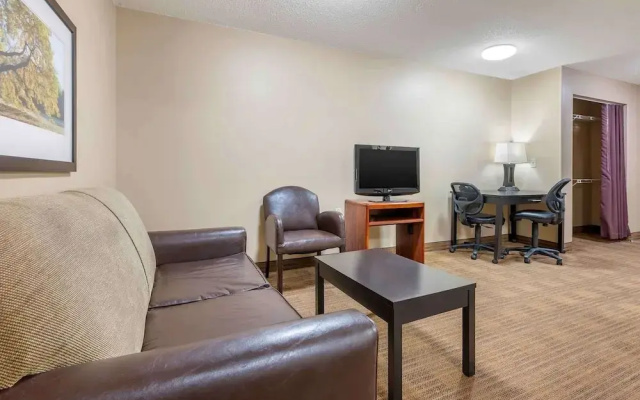 Deluxe Double Suite