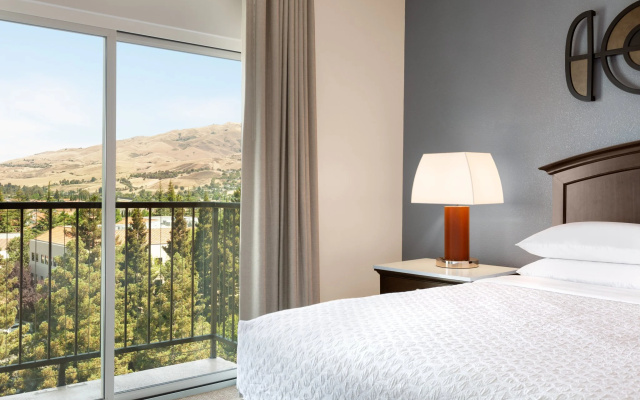 Premium Quadruple Suite