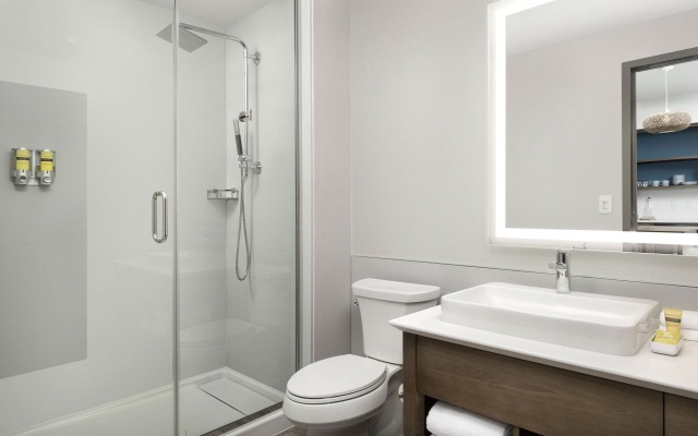 2 Bedrooms Suite