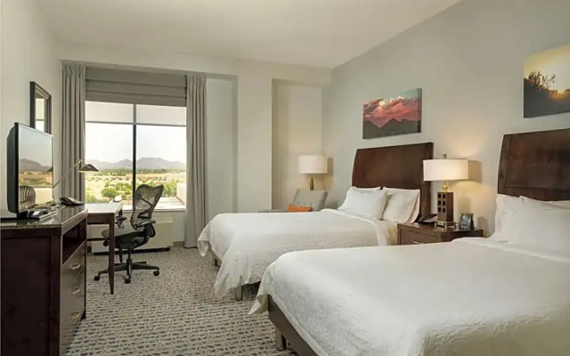Standard Twin room with mountain view