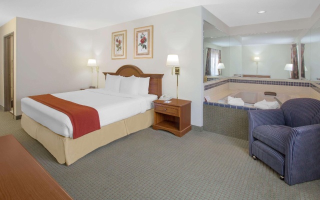 Deluxe Double Suite