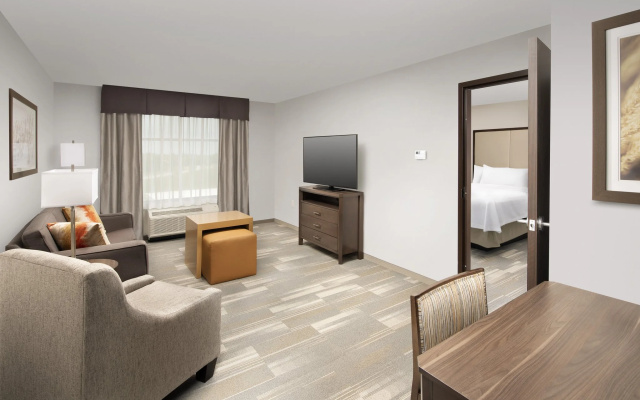 1 Bedroom Suite