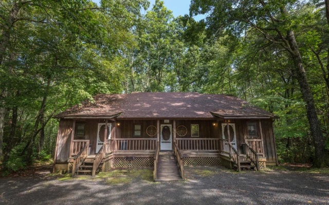 3 Bedrooms Cottage with balcony