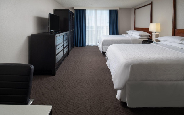 2 Bedrooms Double Suite with balcony
