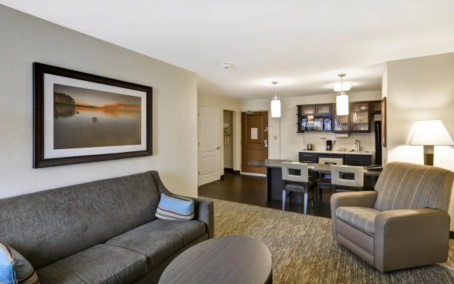1 Bedroom Double Suite