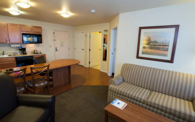 1 Bedroom Double Suite