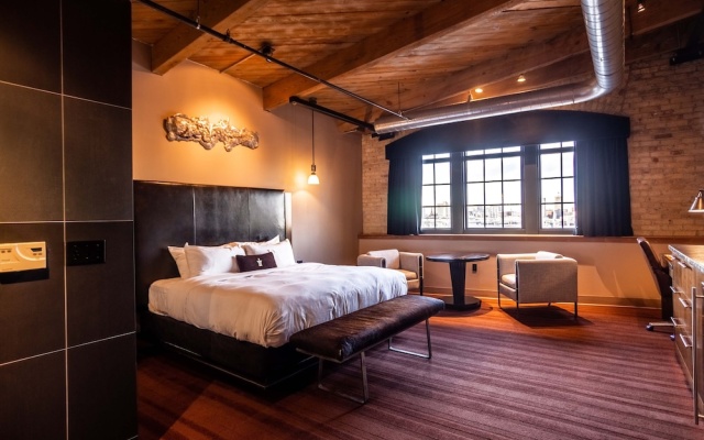 Deluxe room with city view