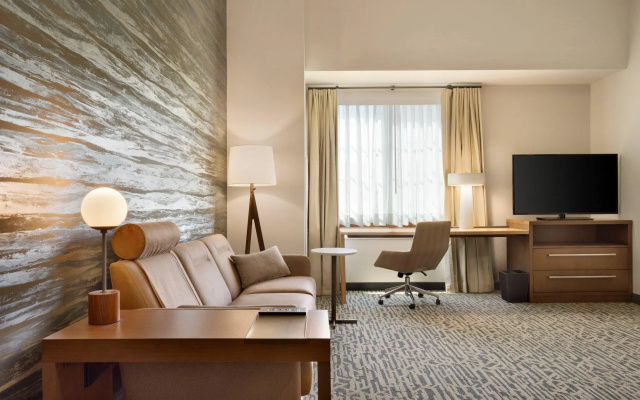 1 Bedroom Double Suite with water view