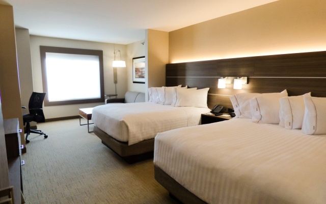 Deluxe Mobility Accessible Twin room