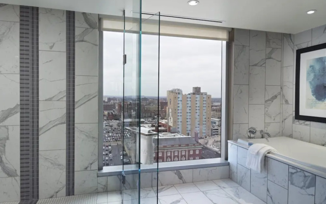 2 Bedrooms Deluxe Suite