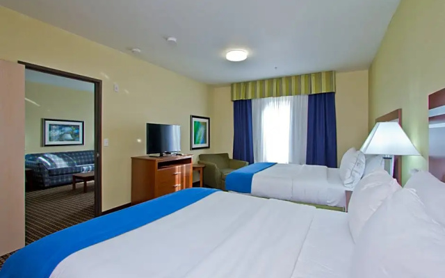 1 Bedroom Quadruple Suite
