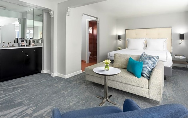 Penthouse Suite