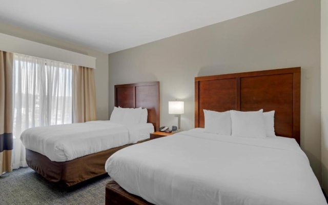 Standard Quadruple Suite