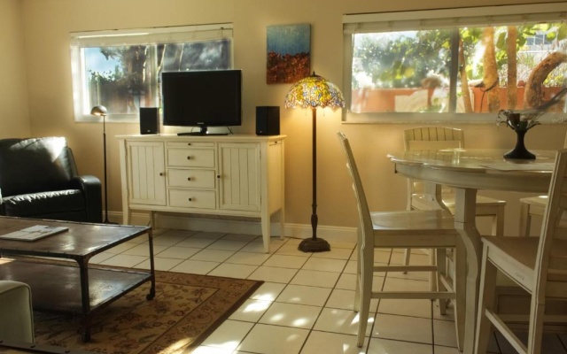 2 Bedrooms Apartment oceanfront