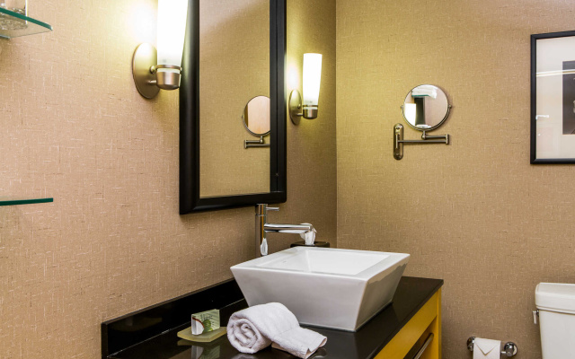2 Bedrooms Suite