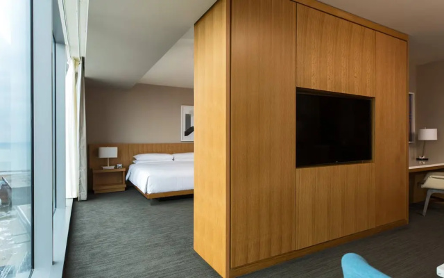 Classic Suite with lake view